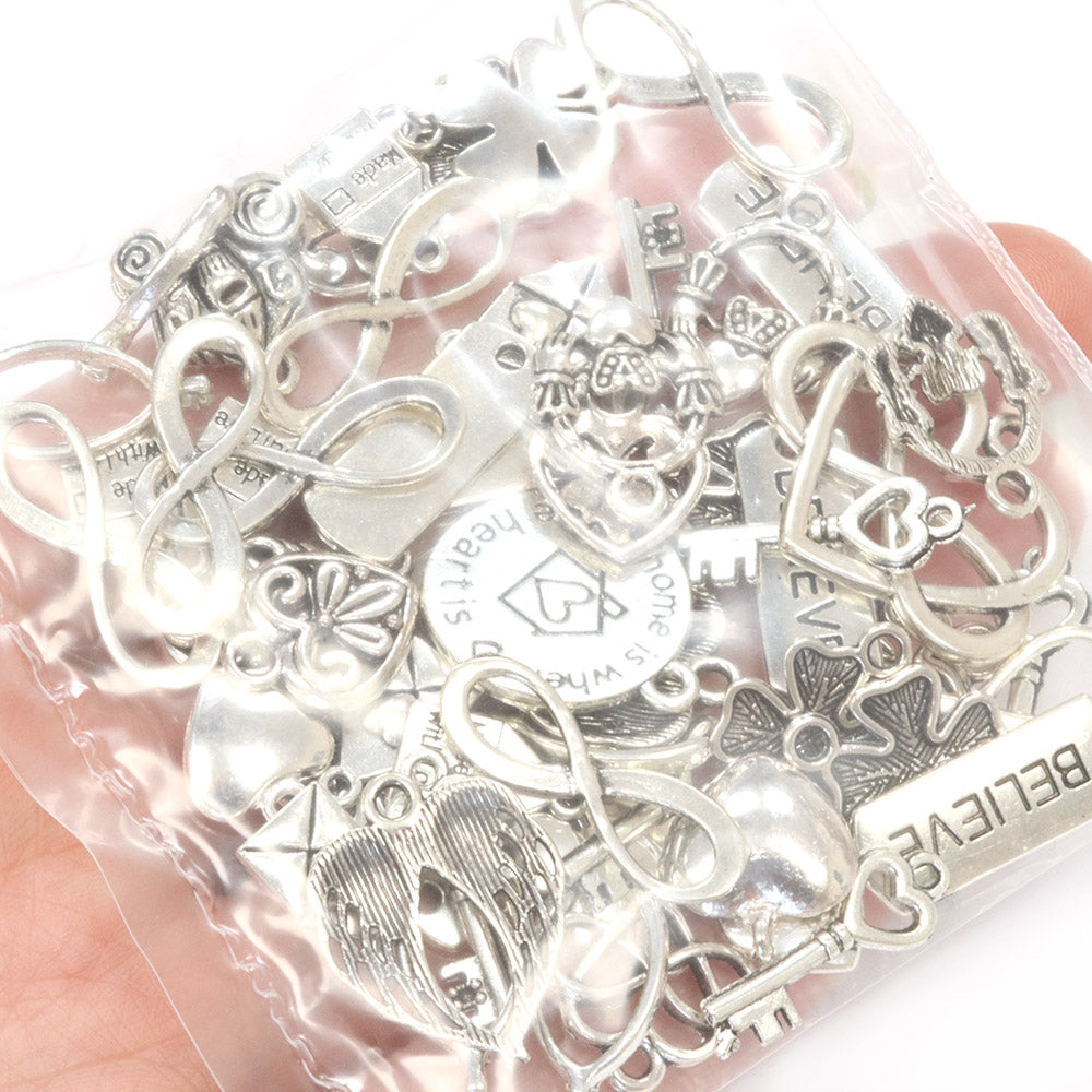 Hearts & Sentiment Charms Mix - Pack of 50g